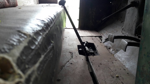 ขาย 10 ล้อ หัวยาว เพลาเดียว เครื่อง EH100 150 แรงม้า คัสซีสวยตลอดเส้น มีเล่มแต่ไม่มีชุดโอน