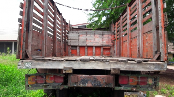 ขาย 10 ล้อ หัวยาว เพลาเดียว เครื่อง EH100 150 แรงม้า คัสซีสวยตลอดเส้น มีเล่มแต่ไม่มีชุดโอน