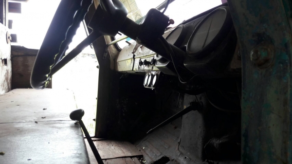 ขาย 10 ล้อ หัวยาว เพลาเดียว เครื่อง EH100 150 แรงม้า คัสซีสวยตลอดเส้น มีเล่มแต่ไม่มีชุดโอน