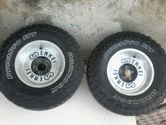 ล้อมือสอง