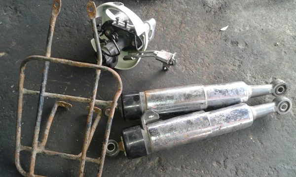 โช้คดรีมขายแล้ว อะไหล่รถมอเตอร์ไซด์ Honda &amp; yamaha