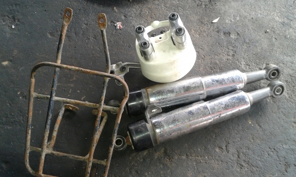 โช้คดรีมขายแล้ว อะไหล่รถมอเตอร์ไซด์ Honda &amp; yamaha