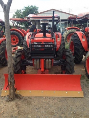 ขายรถไถรุ่น M7040 ปรับสภาพแล้ว