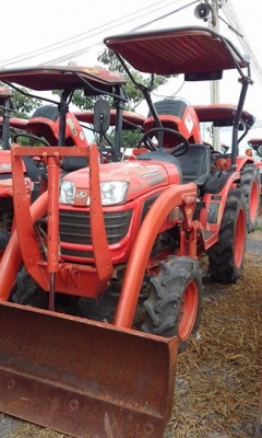 ขายรถไถทำอ้อยรุ่น B2420