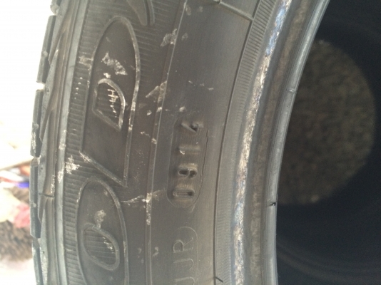 ขายยางรถเก๋งมือสอง 4 ล้อ  185/55 R16ขอบ 16