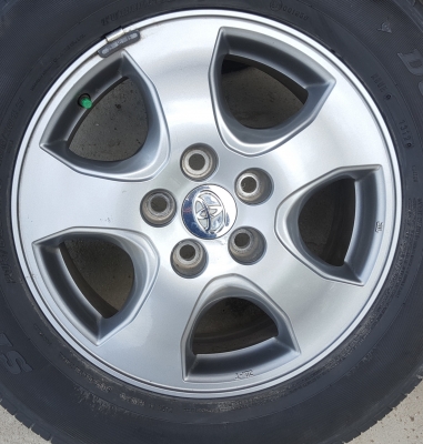 ขายล้อTOYOTA Vigo Smart Cubขอบ16 ยางปี15 4ล้อ