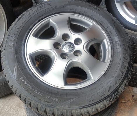 ขายล้อTOYOTA Smart Cubขอบ16 ยางปี15 4 ล้อ