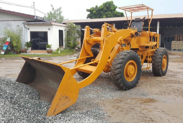 ขาย รถตัก FURUKAWA FL160 เอวอ่อน เกียร์ทอค ต่อแขนเรียบร้อย รถพร้อมใช้งานครับ