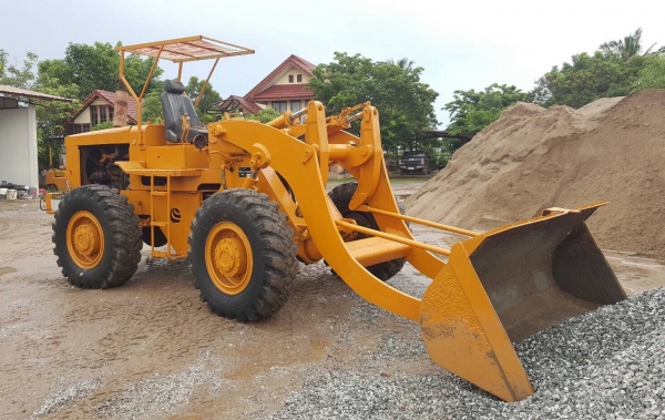 ขาย รถตัก FURUKAWA FL160 เอวอ่อน เกียร์ทอค ต่อแขนเรียบร้อย รถพร้อมใช้งานครับ ขาย รถตัก FURUKAWA FL160 เอวอ่อน เกียร์ทอค ต่อแขนเรียบร้อย รถพร้อมใช้งานครับ