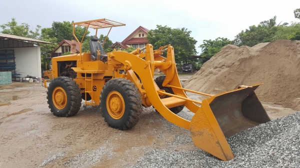 ขาย รถตัก FURUKAWA FL160 เอวอ่อน เกียร์ทอค ต่อแขนเรียบร้อย รถพร้อมใช้งานครับ ขาย รถตัก FURUKAWA FL160 เอวอ่อน เกียร์ทอค ต่อแขนเรียบร้อย รถพร้อมใช้งานครับ