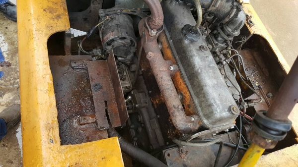 ขาย รถตักขนาดเล็ก TOYOTA SD12 เครื่องดี รถใช้งานอยู่ครับ