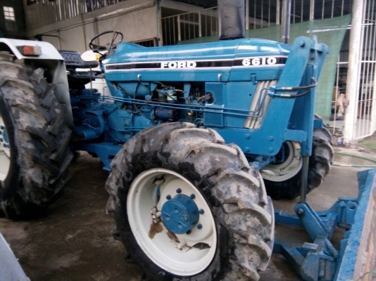 ขายรถไถนอก