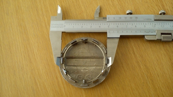 ฝาปิดดุมล้อ ของรถ NISSAN แท้ มือสองจากญี่ปุ่น