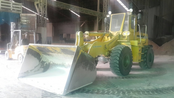 ขายรถตักล้อยาง Kawazaki รุ่น 70z 7,000 ชม. ราคา 2,800,000 ขายรถตักล้อยาง Kawazaki รุ่น 70z 7,000 ชม. ราคา 2,800,000