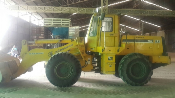 ขายรถตักล้อยาง Kawazaki รุ่น 70z 7,000 ชม. ราคา 2,800,000 ขายรถตักล้อยาง Kawazaki รุ่น 70z 7,000 ชม. ราคา 2,800,000