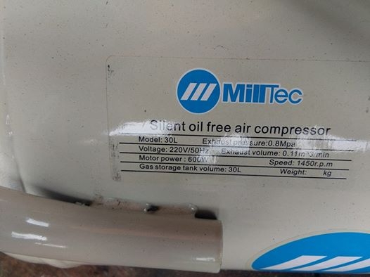 ปั๊มลมสำหรับใช้ในบ้านเติมลมพร้อมสายหัวเติม/หัวเป่าขาย2,500บาท ส่งได้ทั่วประเทศ 0835662999Lineid:hs4trp