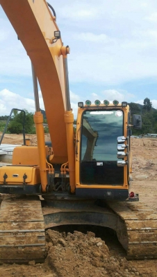 Hyundai robex 220