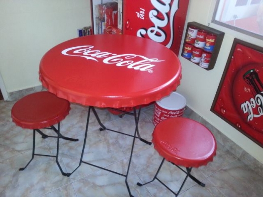 โต๊ะเหล็ก coca cola