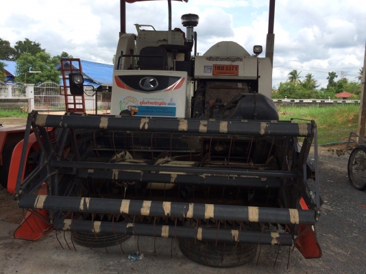 ขายรถเกียวข้าวDC-70รุ่นรองกระสอบ ขายรถเกียวข้าวDC-70รุ่นรองกระสอบ