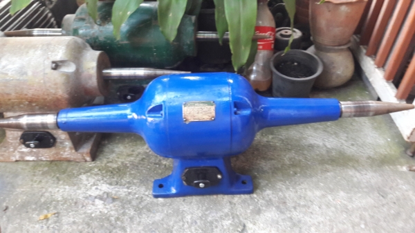 ขาย !! เจียตั้งโต๊ะ1แรง380v.ยี่ห้อ ฮิตาชิ ของญี่ปุ่น พร้อมใช้งาน