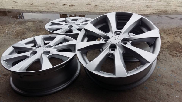 ขายล้อแม็ก mitsu mirage 15" สนใจติดต่อ ตาเล็ก ล้อและยางครับ 081-3747940
