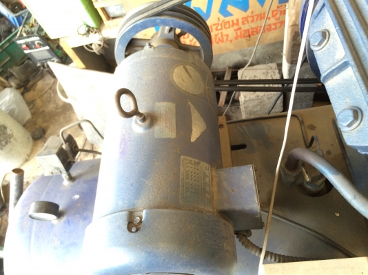 ขายปั๊มลม Ingersoll rand 5 แรง