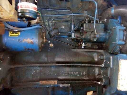 ขายเครื่องรถไถฟอร์ด