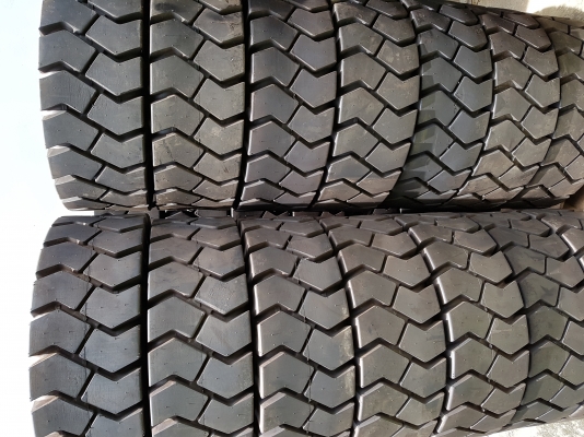 ขายยางลมรถโฟล์คลิฟท์ขนาด 28&times;9-15 ใหม่ถอดจากรถนำเข้า ราคาถูก