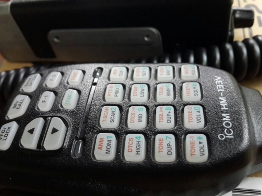 ขายโมบายicom 2300H สภาพ98\% ขายโมบายicom 2300H สภาพ98\%