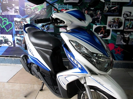 MIO 125 iRR สีขาวนํ้าเงิน ลายใหม่ล่าสุด ระบบหัวฉีดอัจฉริยะ YMJET-FI ประหยัดน้ำมัน รถเครื่องยนต์เดิมๆ