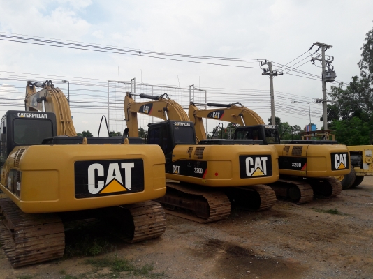 ขาย CAT 320 D  สเปกญี่ปุ่น ตัวแรง รถซื้อจากเมโทป้ายแดงครับมี3ตัวเช็คช่างศูนย์ตลอดเอกสารเล่มพร้อมโอน ชั่วโมง ตั้งแต่8000-10,900