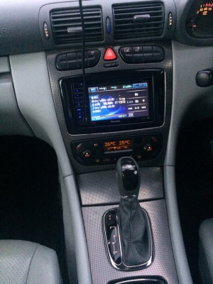 ขาย MERCEDES-BENZ C-CLASS C200 KOM 2.0 เจ้าของขายเอง ขาย MERCEDES-BENZ C-CLASS C200 KOM 2.0 เจ้าของขายเอง