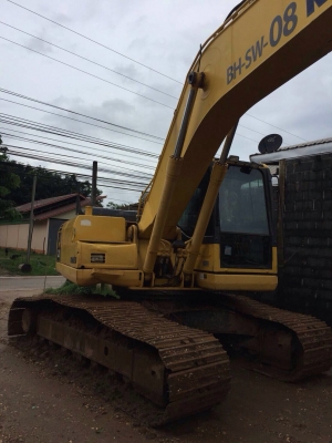 ขายด่วน รถแบคโฮ  komatsu   Pc200  รุ่น  8  สภาพดีมาก  พร้อมใช้งาน  เอกสารพร้อม