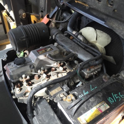 ขายโฟล์คลิฟท์  TOYOTA โตโยต้า 8FD25 2.5ตัน-รุ่น8 เกียร์ออโต้ เครื่องยนต์ดีเซล เสา3เมตร มีเสากลางสำหรับเข้าตู้คอนเทนเนอร์