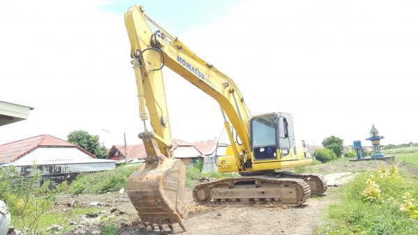 ขายkomatsu PC 200-8