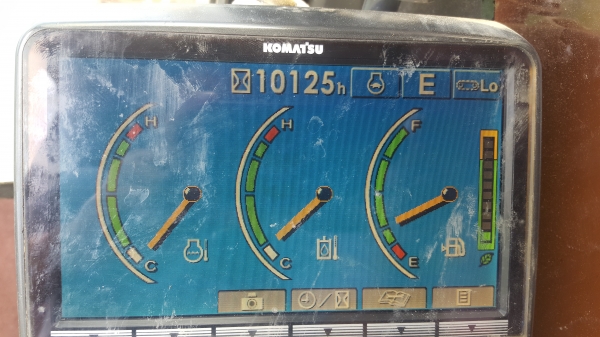 ขายkomatsu PC 200-8