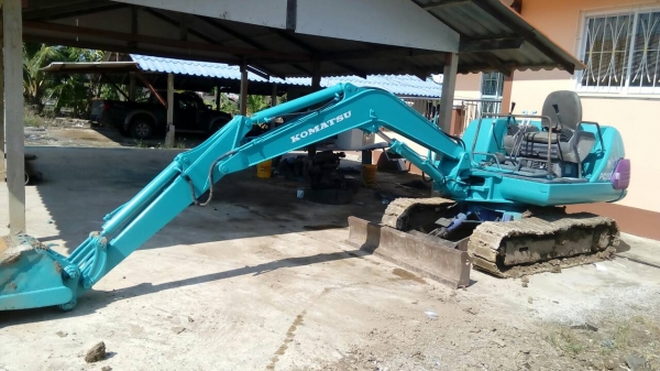 ขายKomatsu PC30-7