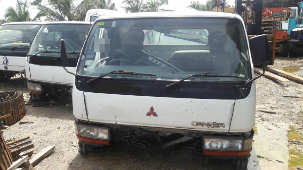 ขายหัวเก๋งรถบรรทุก ยี่ห้อ  MITSUBISHI  มีทั้งหัวกว้างและหัวแคบ ราคา  42,000 &ndash; 60,000 บาท