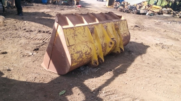 ขายบุ้งกี้รถตักล้อยาง โคมัสสุ 510-WA-100 สภาพตามรูปครับขายไม่แพง