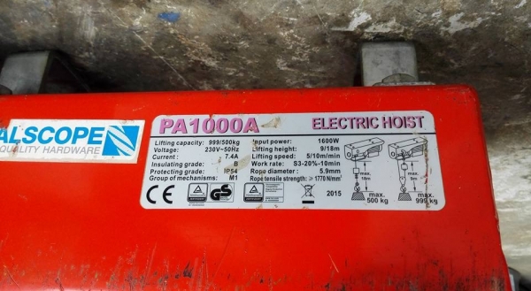 ** SOLD ** รอกสลิง ELECTRIC HOIST 1000 kg. สลิงยาว 18 m. ไฟบ้าน 220V สวยสดแน่นมาเทสได้