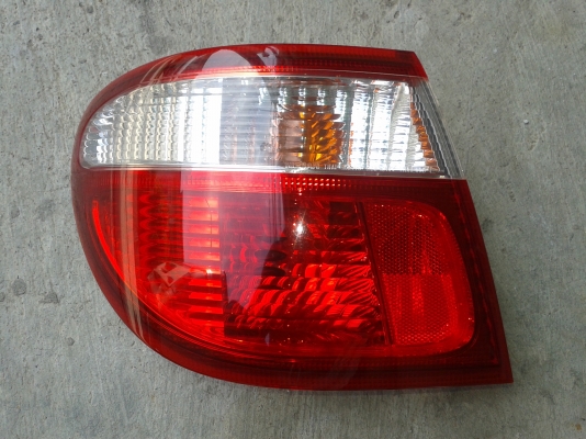 ไฟท้าย นิสสันซันนี่นีโอ ปี2001-2003