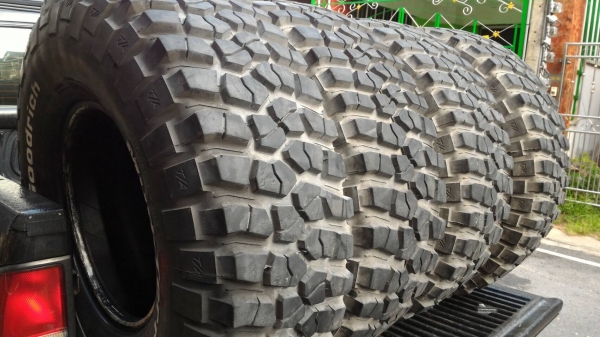 ยาง BF MUD KM2  315 x 75 x 16 USA
