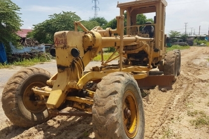 รถเกรด CAT 12F  สภาพดี  พร้อมใช้งาน เจ้าของขายเองขาย280000