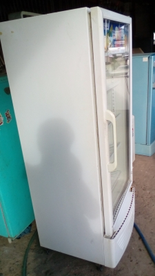 ตู้แช่ รุ่น PTB 90N ขนาด 8.8 คิว