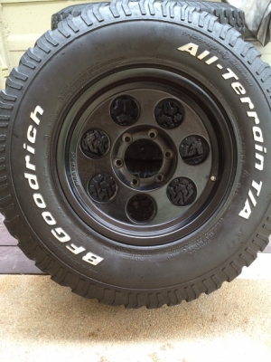 ขายล้อแม็ก PIAA ขอบ 16 พร้อมยาง BF 265 75 ปี12 ครับ