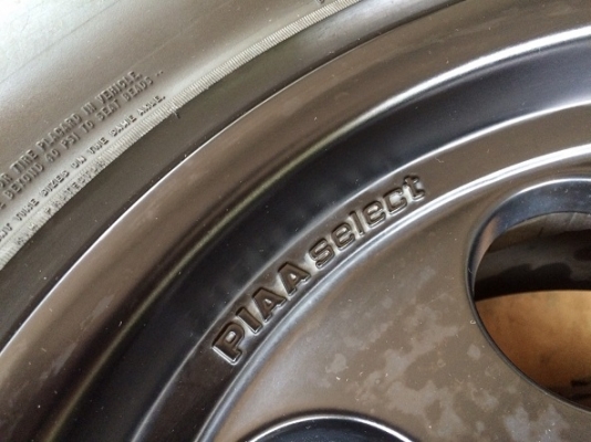 ขายล้อแม็ก PIAA ขอบ 16 พร้อมยาง BF 265 75 ปี12 ครับ