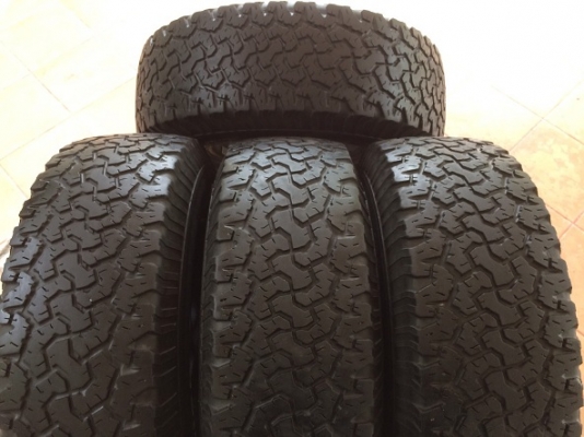 ขายล้อแม็ก PIAA ขอบ 16 พร้อมยาง BF 265 75 ปี12 ครับ