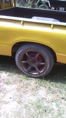 ขายด่วนกรบะไมัยาว ุ 6.20 ม   ราคา45000    ติดต่อ  0885712073คล้ชซีกวัาง84ถอดจากf17