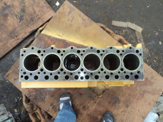 ขายเสื้อสูบรถแมคโค PC-200-5-6 รับประกันไม่มีรอยแตกร้าว อัดปลอกให้ใหม่ครับ สินค้ารับประกันคับ ขายไม่แพง