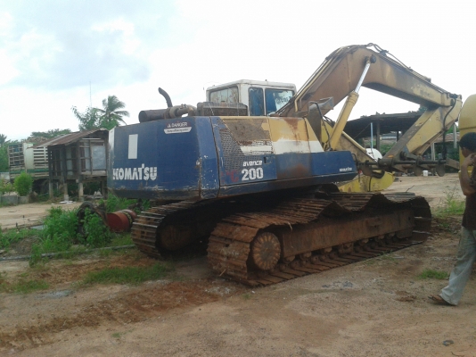 ขายด่วน KOMATSU PC200-5 คอลโทลสั้นชีเรียลสูง เครื่องเปลี่ยน ปั้มเดิม เครื่องดีปั้มดีเยี่ยม ตัวเดินดีเงียบทั้งสองข้าง เฟรมสวย โซ่ช่วงล่างเต็ม เอวแน่น เอกสารเล่มทะเบียน
